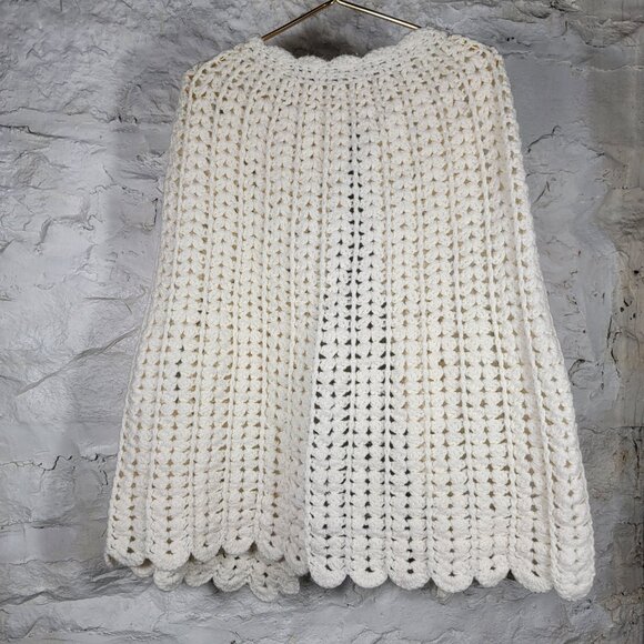 Vtg crocheted poncho shawl button front grandma hippie one size ivory arm holes - Picture 3 of 14